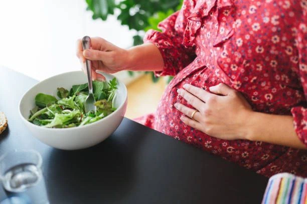 مصرف مکمل دوران بارداری چه فایده‌هایی دارد؟